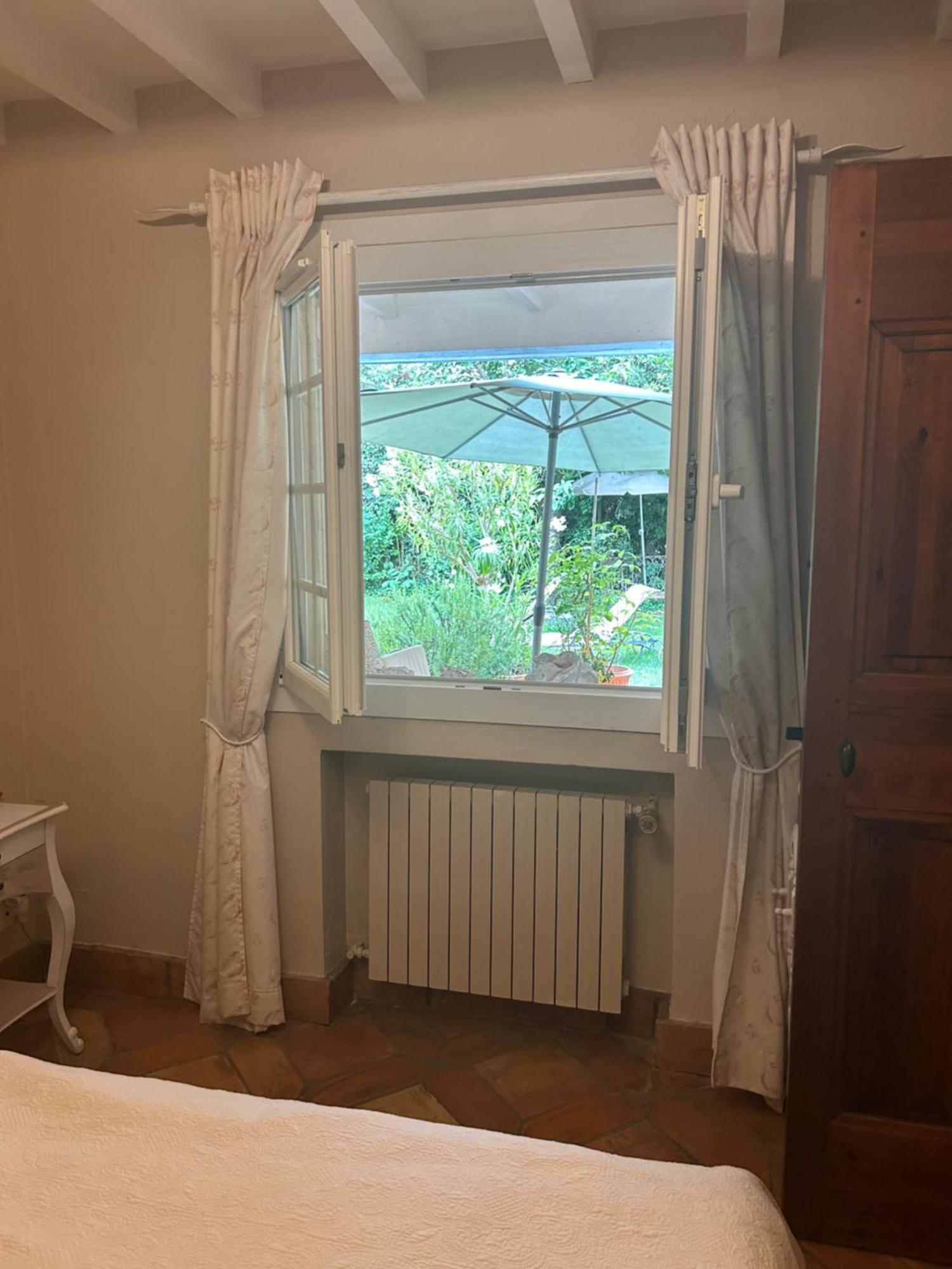 La Villa Rosalie Ventabren エクステリア 写真