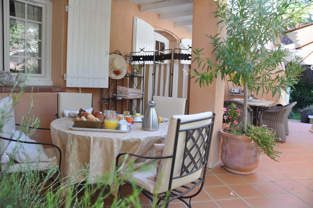La Villa Rosalie Ventabren エクステリア 写真